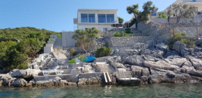 Seafront Villa in low populated area